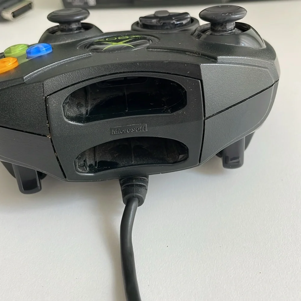 [ XBOX Original Console and Controller ]